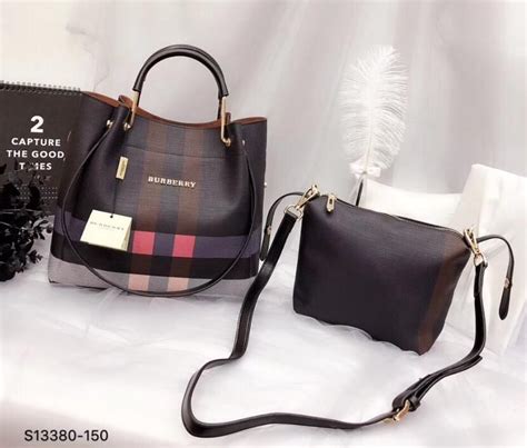 bolsa burberry xadrez pequena|Burberry Limited.